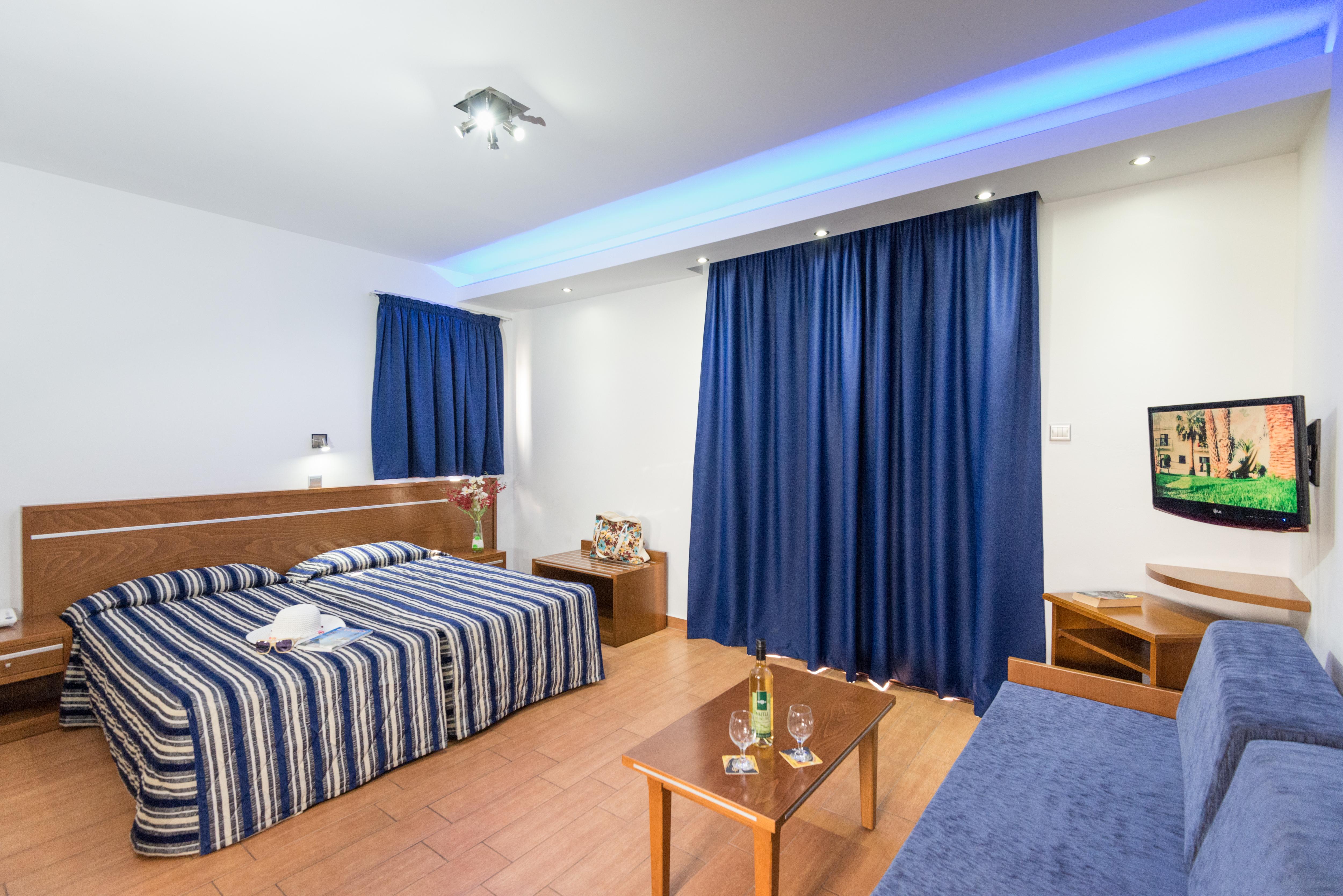 Loutsiana Deluxe Apts 아이아 나파 외부 사진