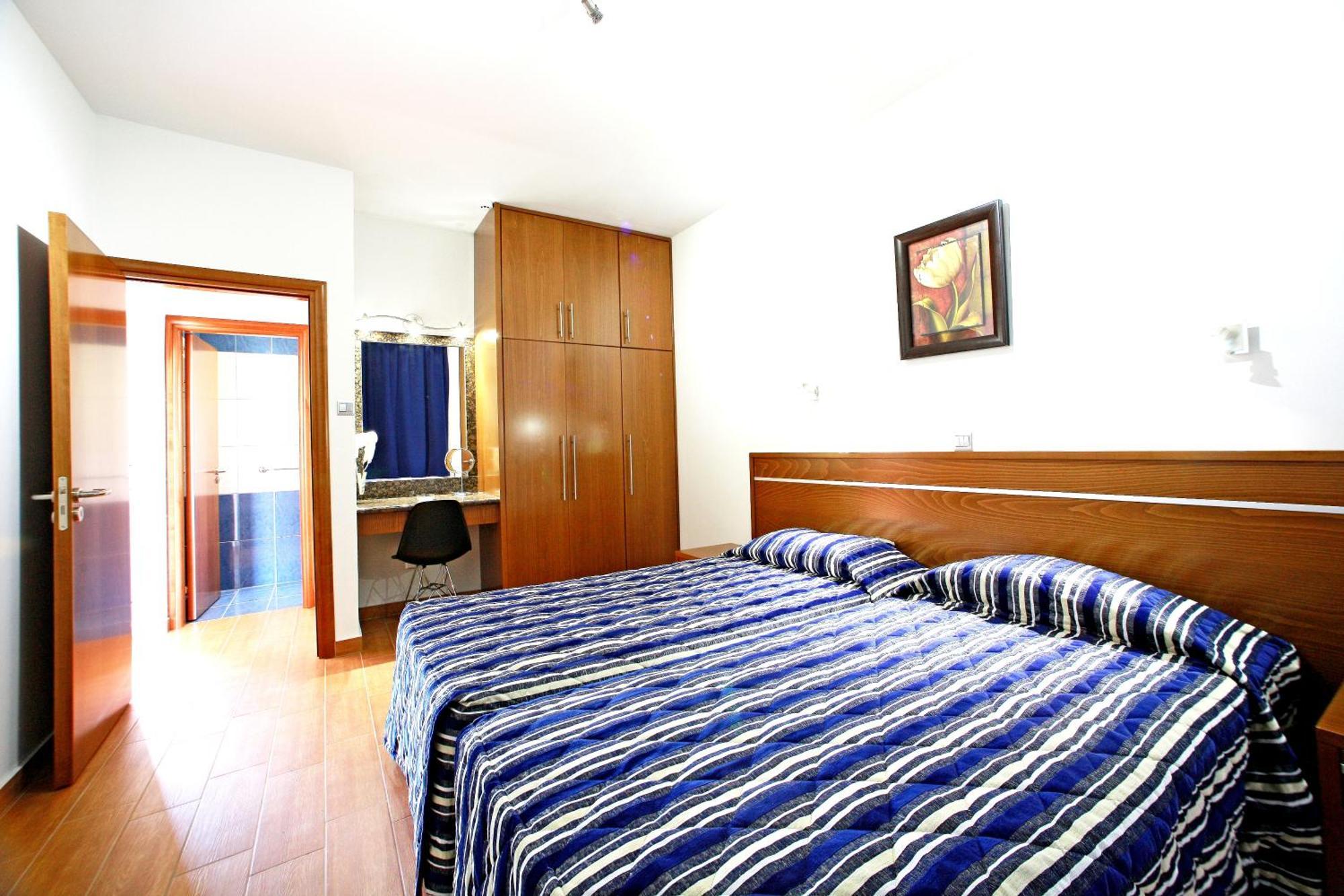 Loutsiana Deluxe Apts 아이아 나파 외부 사진
