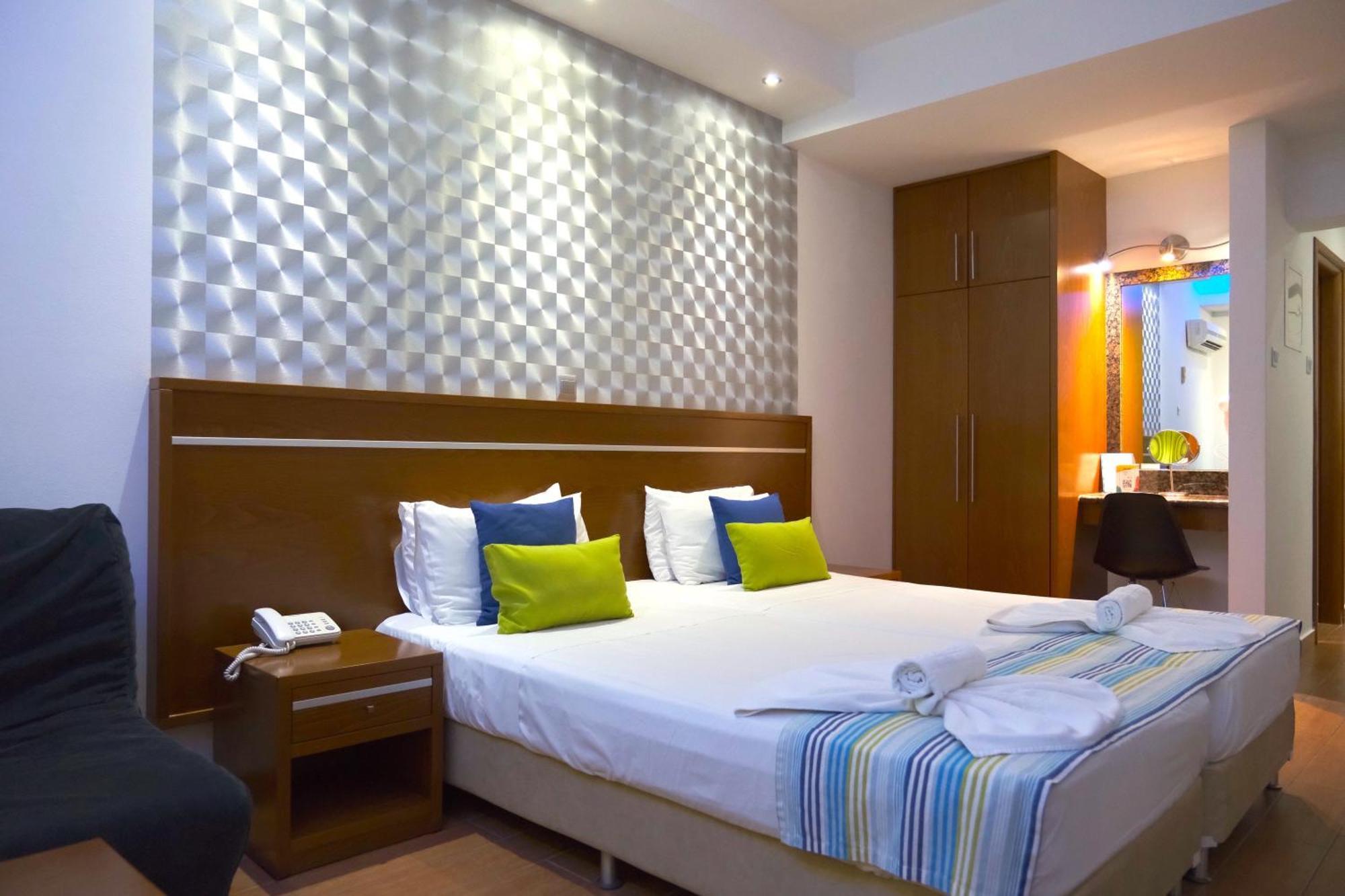 Loutsiana Deluxe Apts 아이아 나파 객실 사진