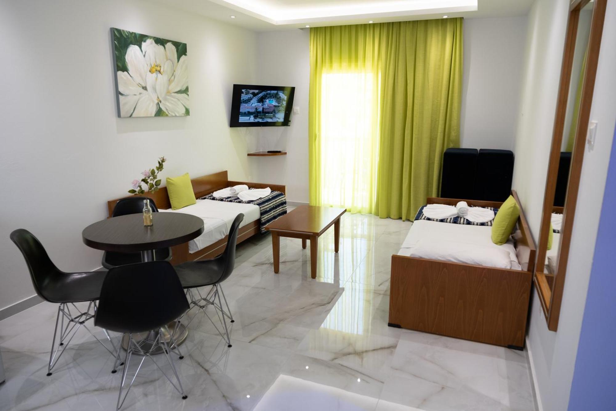 Loutsiana Deluxe Apts 아이아 나파 외부 사진