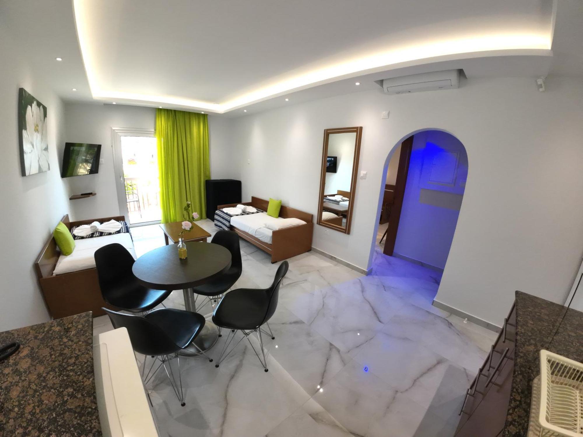 Loutsiana Deluxe Apts 아이아 나파 외부 사진